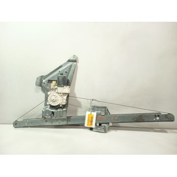 ELEVALUNAS DELANTERO IZQUIERDO A9067200046 