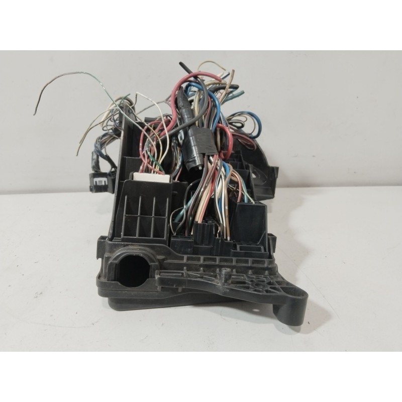 CAJA RELES / FUSIBLES 7154555030 8266630730 8266253070 - imagen 3