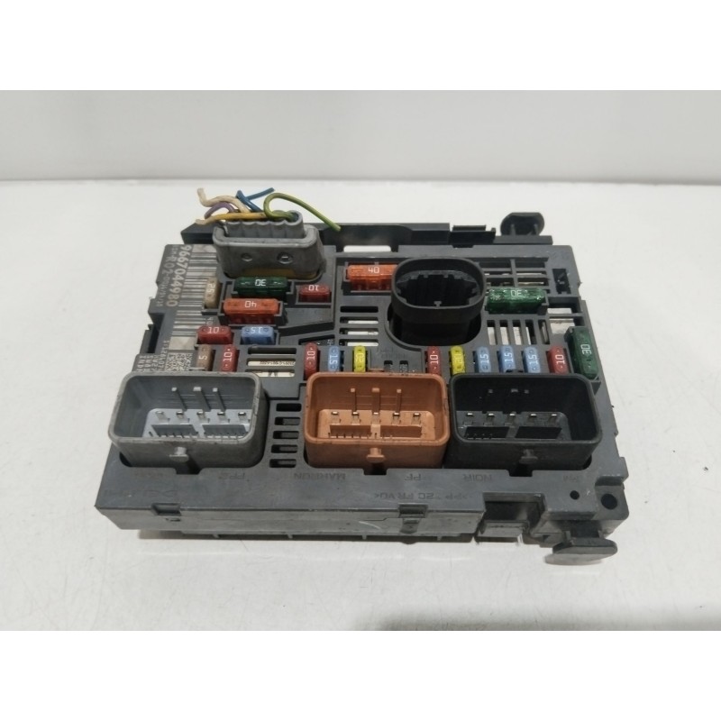 CAJA RELES / FUSIBLES 9667044980  - imagen 1