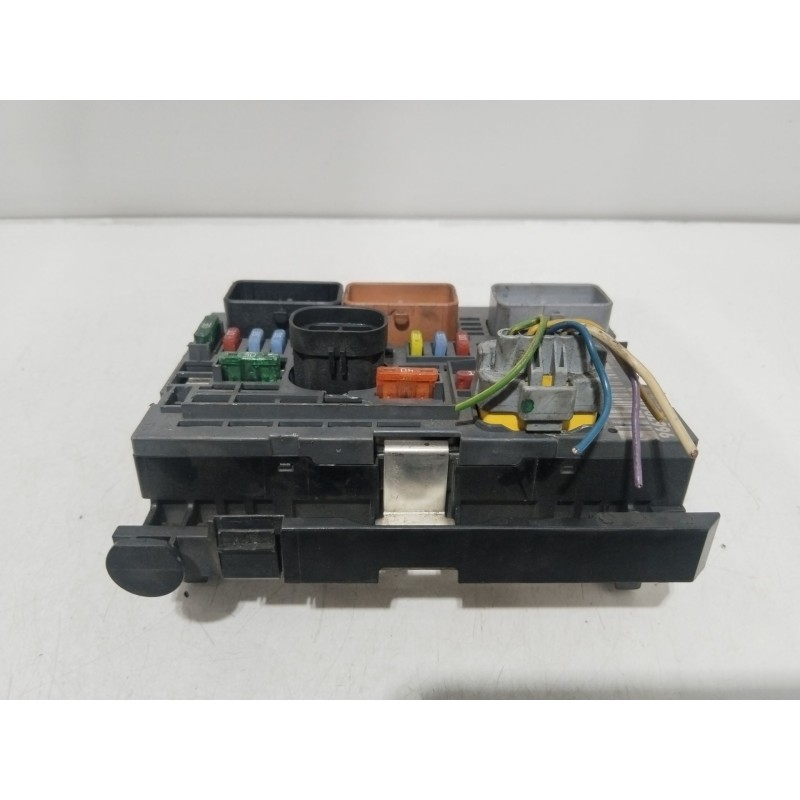 CAJA RELES / FUSIBLES 9667044980  - imagen 3
