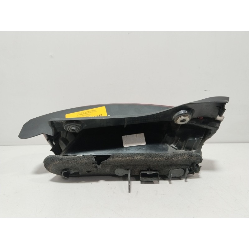 PILOTO TRASERO DERECHO 26550AX720  - imagen 2