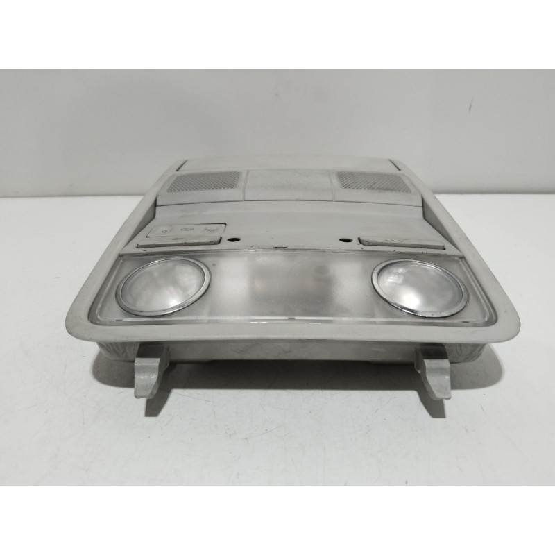 LUZ INTERIOR CENTRAL 1K0868837C  - imagen 4