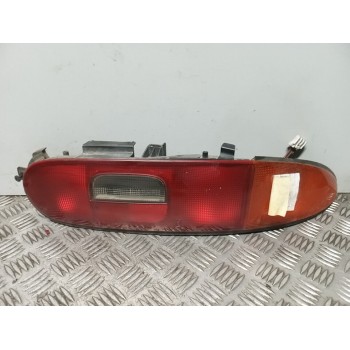 PILOTO TRASERO DERECHO 8BE451150 
