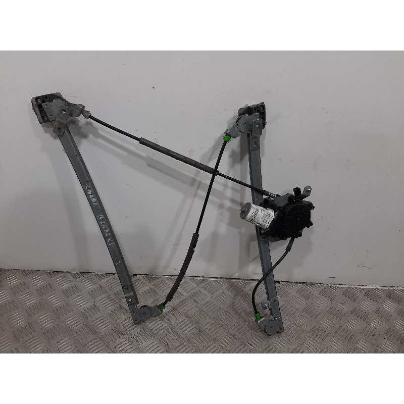 ELEVALUNAS DELANTERO IZQUIERDO  - imagen 1