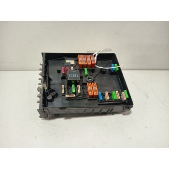 CAJA RELES / FUSIBLES 1K0937125 1K0937124H 