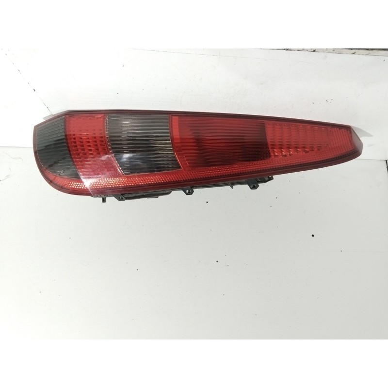 PILOTO TRASERO DERECHO 2S6113A602B  - imagen 1
