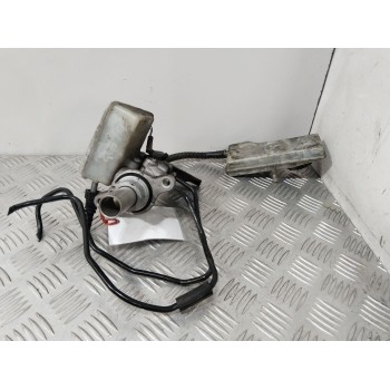 BOMBA FRENO AV612140Y 
