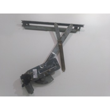 ELEVALUNAS DELANTERO IZQUIERDO 8344060B11000 