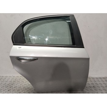 PUERTA TRASERA DERECHA 60688169 PLATA