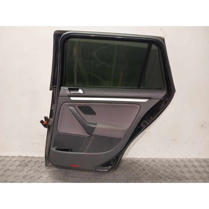 PUERTA TRASERA DERECHA 1K9833056B  - imagen 4