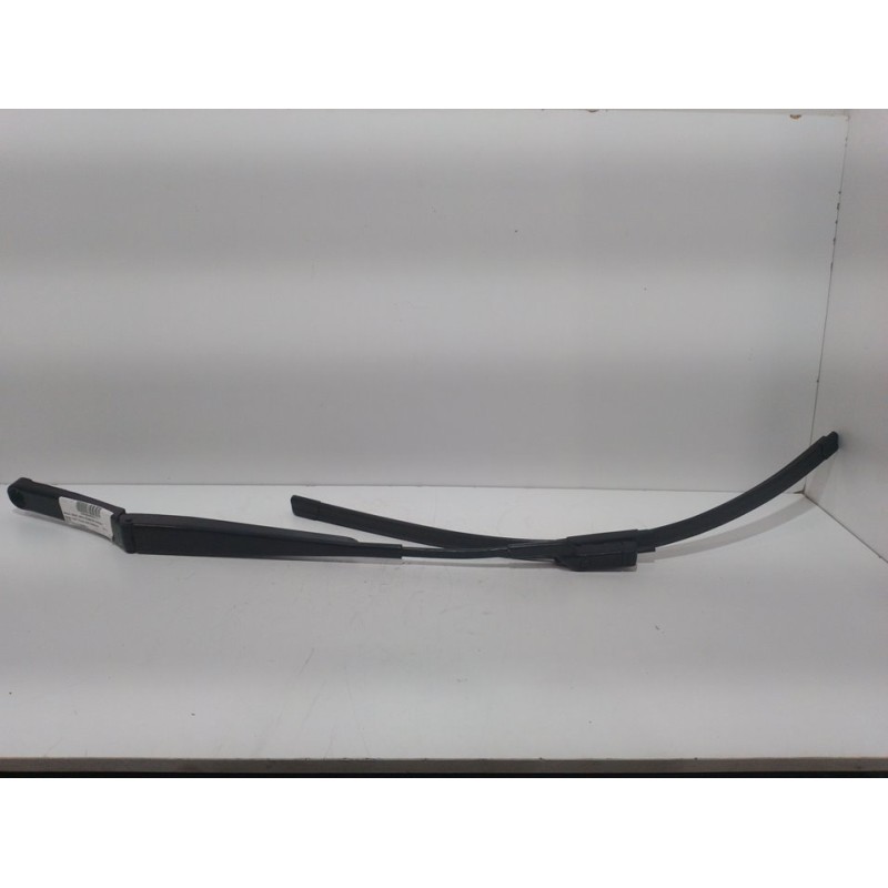 BRAZO LIMPIA DELANTERO DERECHO 5JB955410 