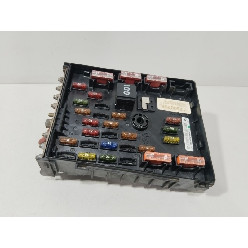 CAJA RELES / FUSIBLES 3C0971249  - imagen 3