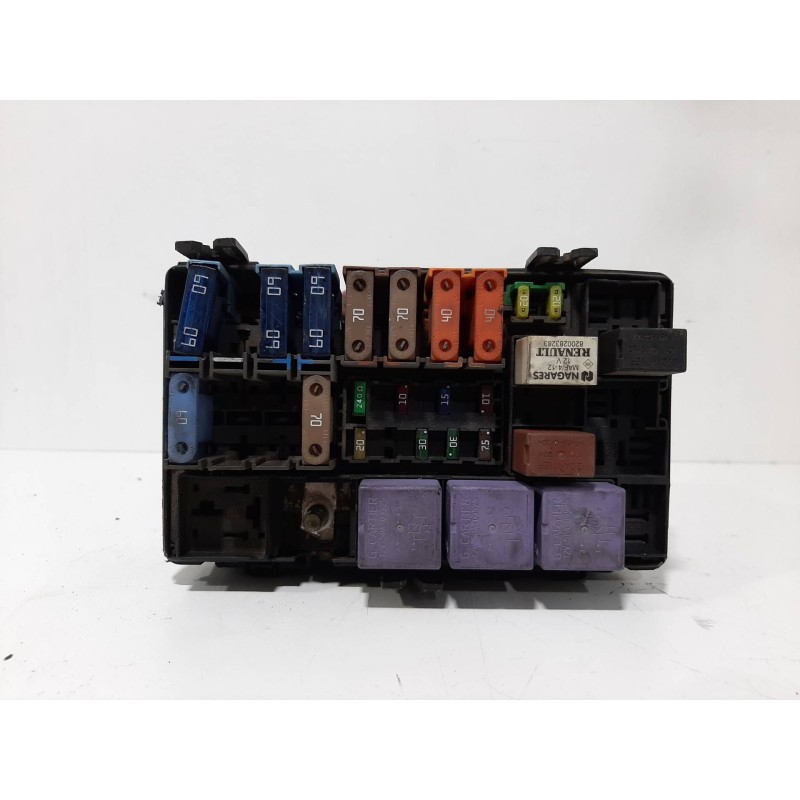 CAJA RELES / FUSIBLES 82003864011 55RF1C112  - imagen 1