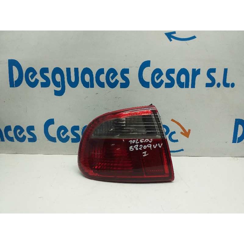 PILOTO TRASERO IZQUIERDO 1M5945111  - imagen 1