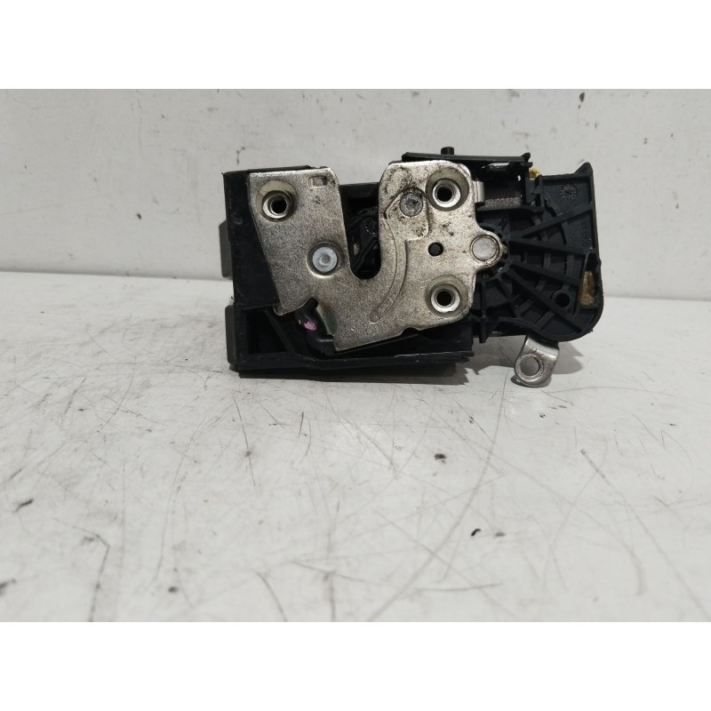 CERRADURA PUERTA TRASERA IZQUIERDA 825034213R  - imagen 1