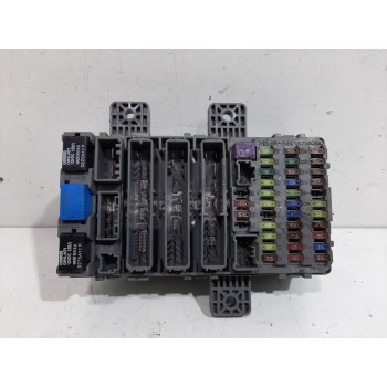 CAJA RELES / FUSIBLES 38200SMGG02 37832LN 