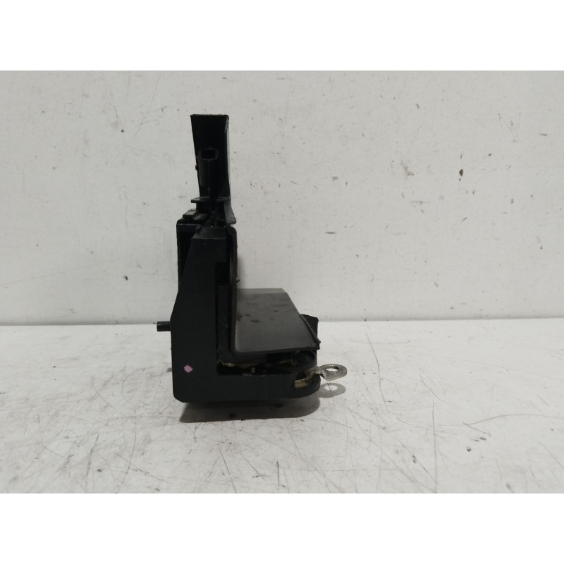CERRADURA PUERTA TRASERA IZQUIERDA 825034213R  - imagen 4