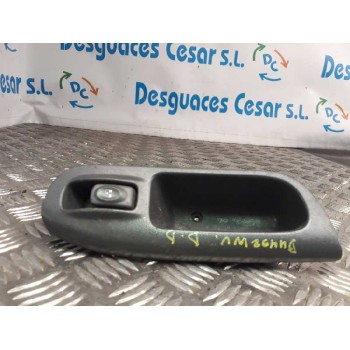 MANDO ELEVALUNAS DELANTERO DERECHO 7700432962 