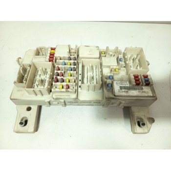 CAJA RELES / FUSIBLES 8M5T14014 