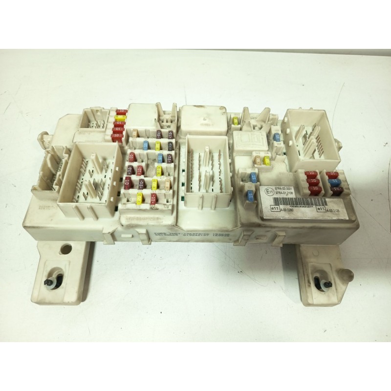 CAJA RELES / FUSIBLES 8M5T14014  - imagen 1