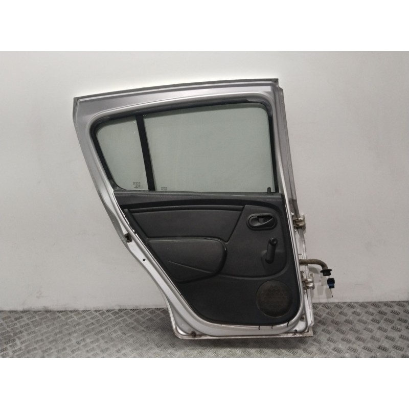PUERTA TRASERA IZQUIERDA 821018232R PLATA - imagen 2