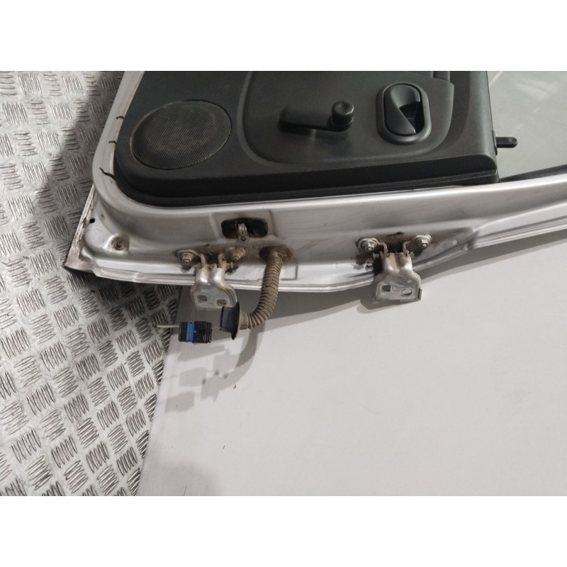 PUERTA TRASERA IZQUIERDA 821018232R PLATA - imagen 3