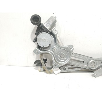 ELEVALUNAS DELANTERO DERECHO 857100D100 