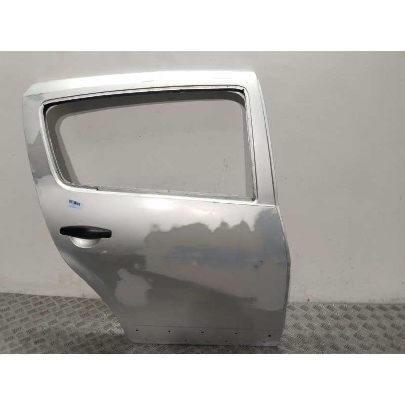 PUERTA TRASERA DERECHA 821008795R PLATA - imagen 1