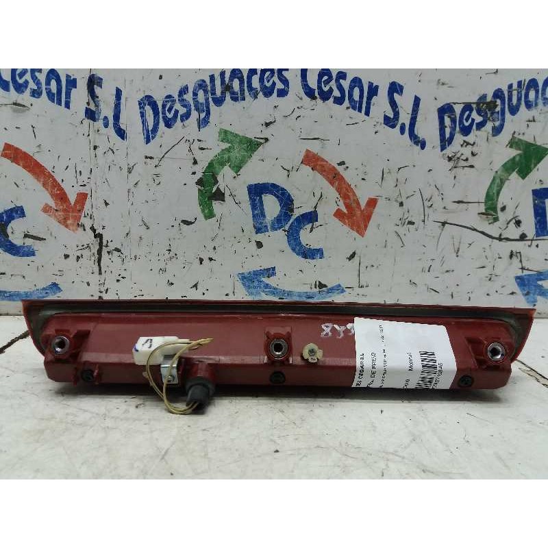 LUZ CENTRAL DE FRENO 927004D000  - imagen 2