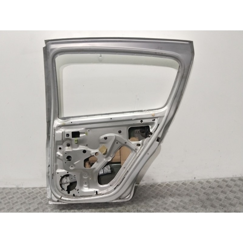 PUERTA TRASERA DERECHA 821008795R PLATA - imagen 4