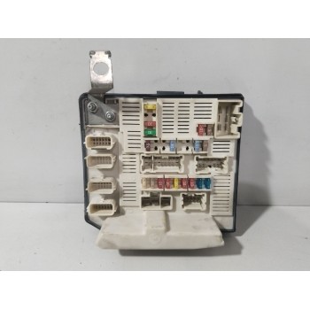 CAJA RELES / FUSIBLES 8200481866 