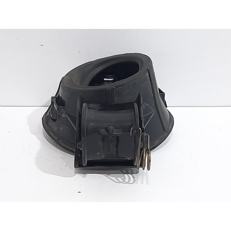 TAPA EXTERIOR COMBUSTIBLE 51177033498 NEGRO  - imagen 3