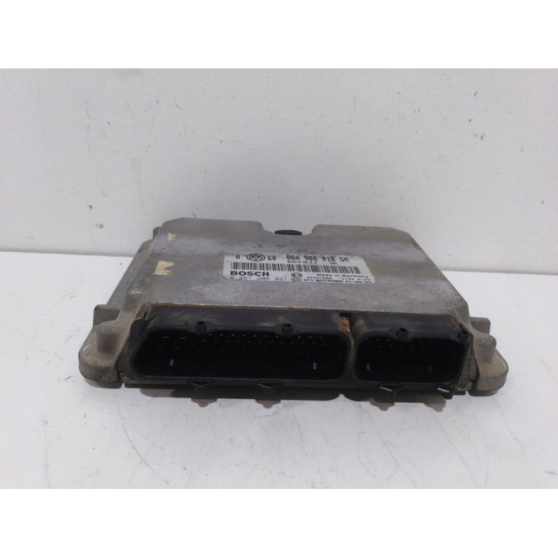 CENTRALITA MOTOR UCE 06A906018GM 0261206921  - imagen 2