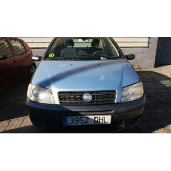 FIAT PUNTO BERLINA (188)