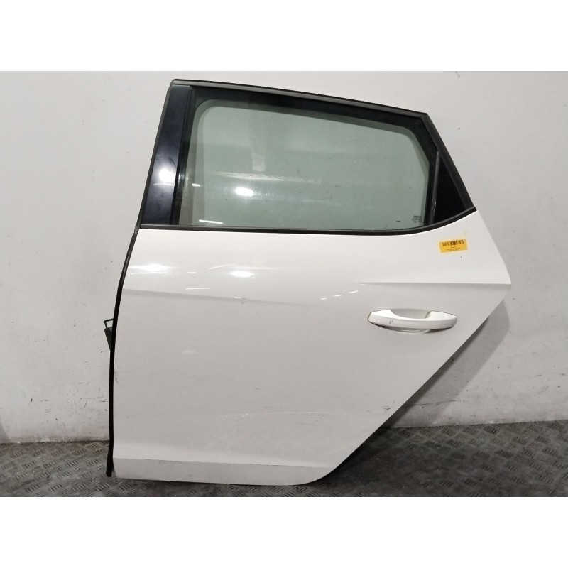 PUERTA TRASERA IZQUIERDA 5F4833055  - imagen 1